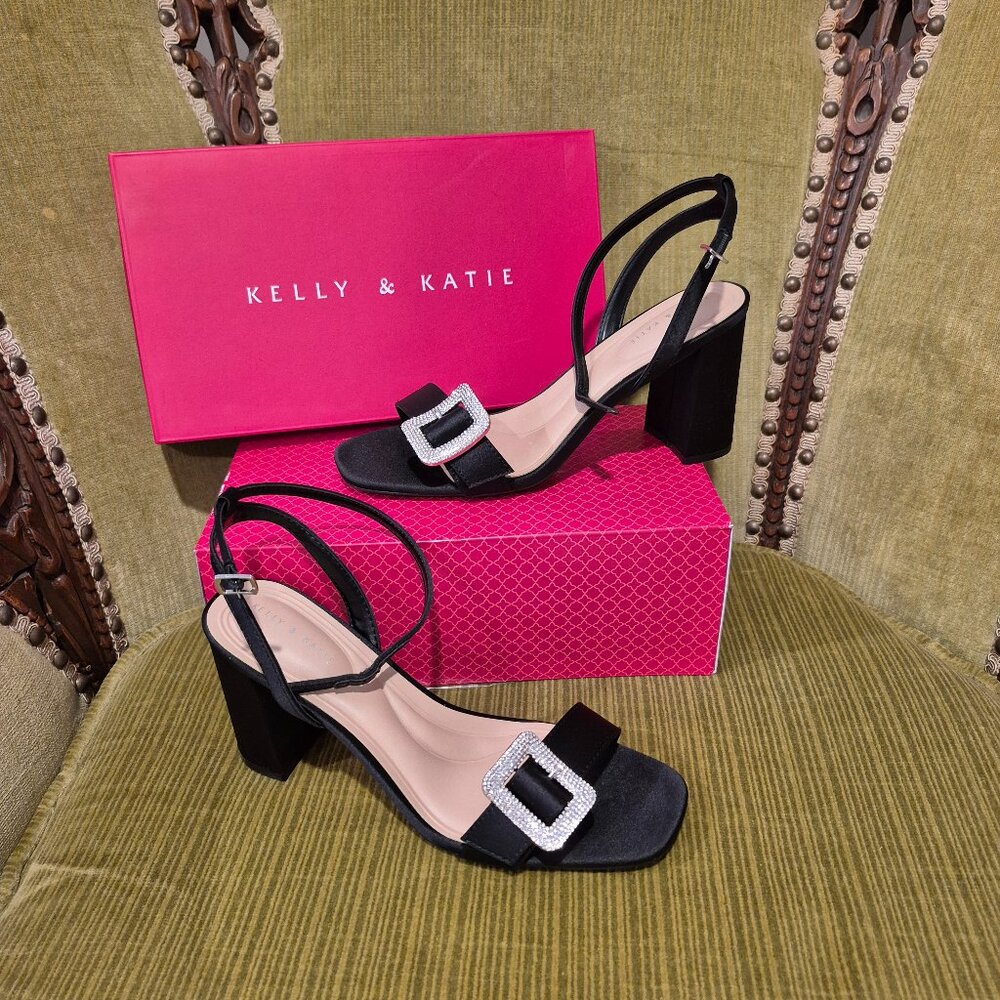 NEW  KELLY & KATIE shoes size 8.5